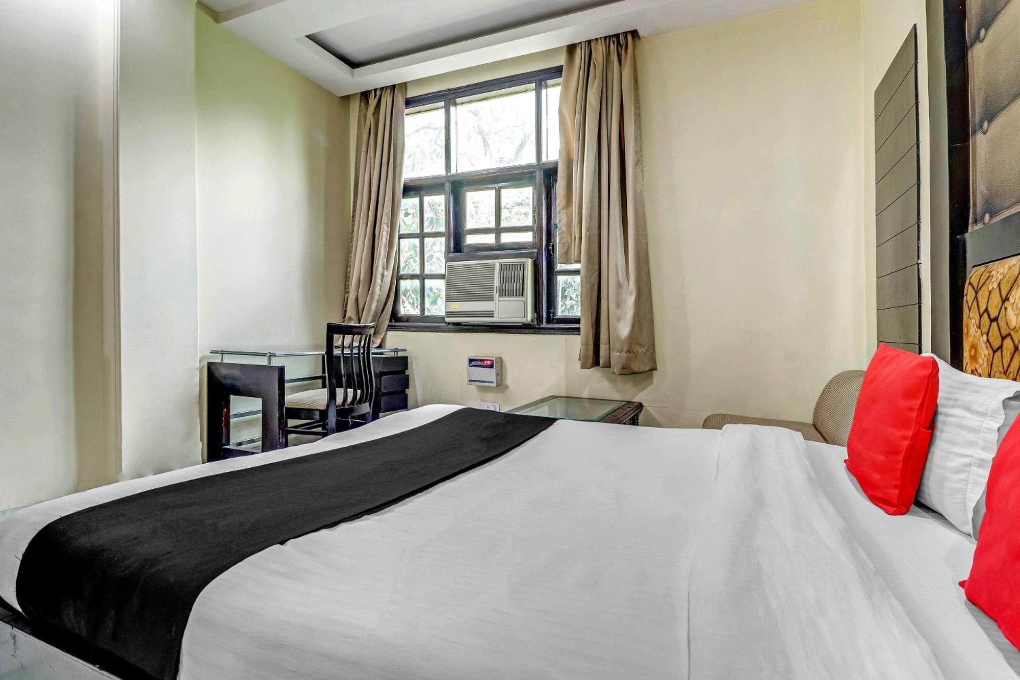 Hotel O Grand Central Делі Екстер'єр фото