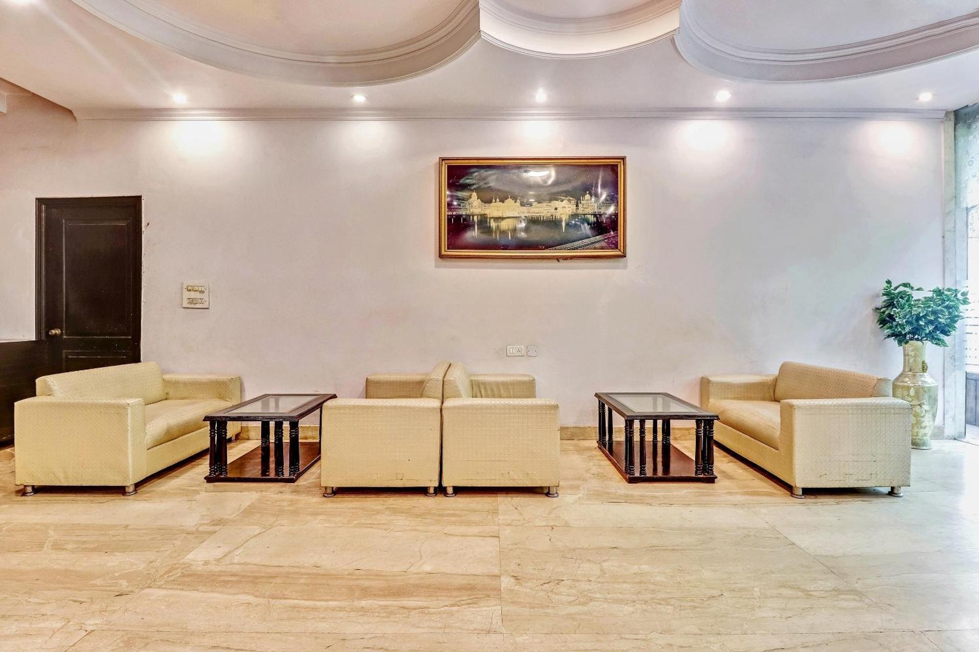 Hotel O Grand Central Делі Екстер'єр фото