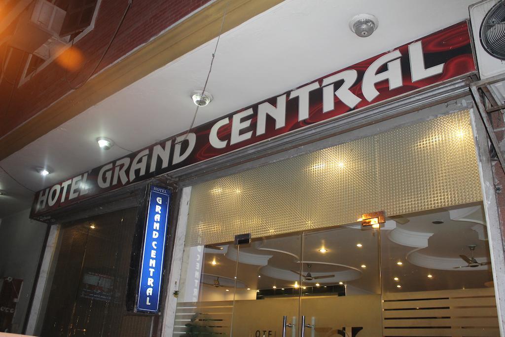 Hotel O Grand Central Делі Екстер'єр фото