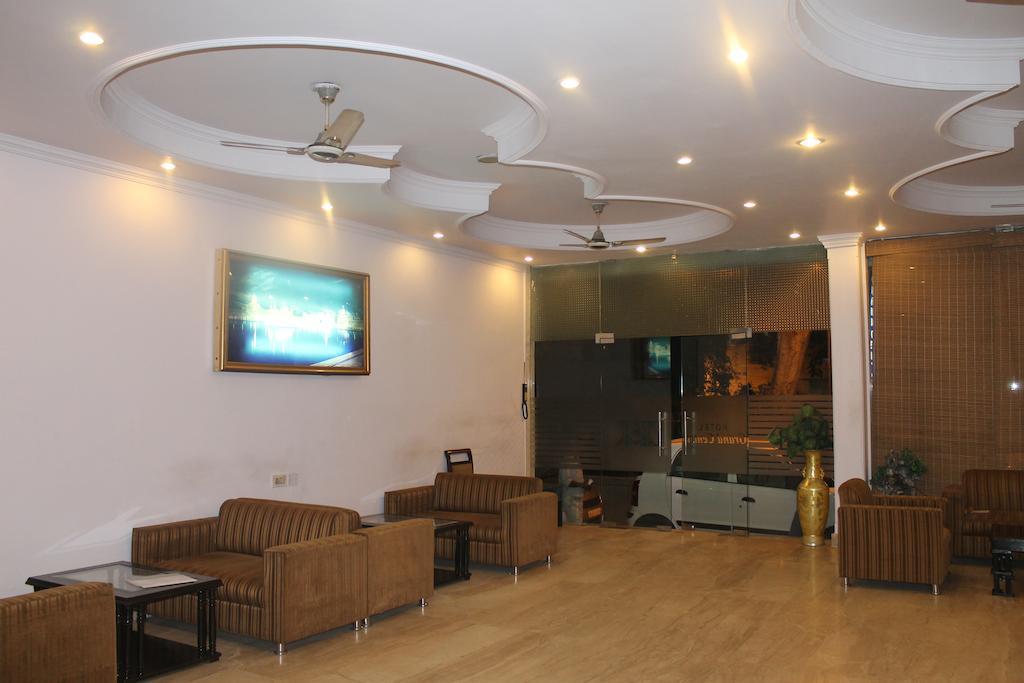 Hotel O Grand Central Делі Екстер'єр фото