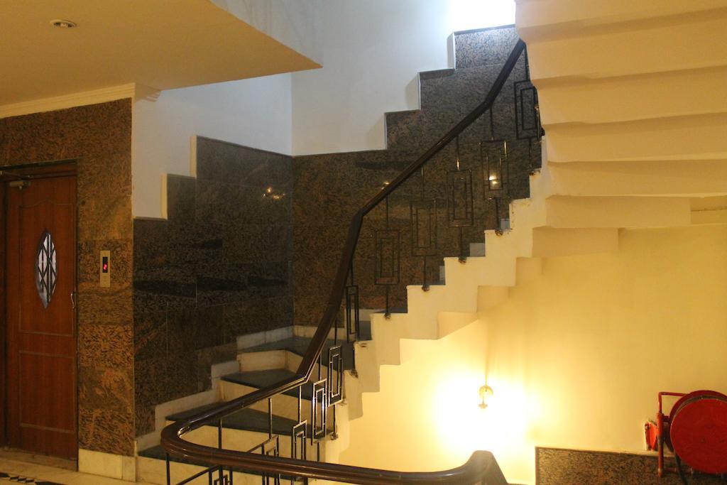Hotel O Grand Central Делі Екстер'єр фото
