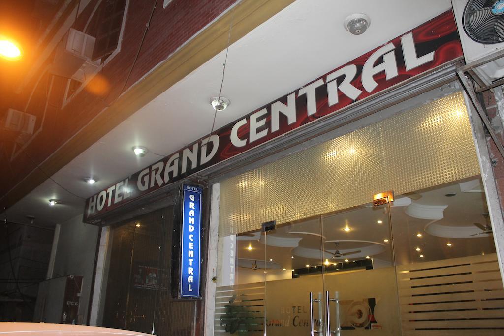 Hotel O Grand Central Делі Екстер'єр фото